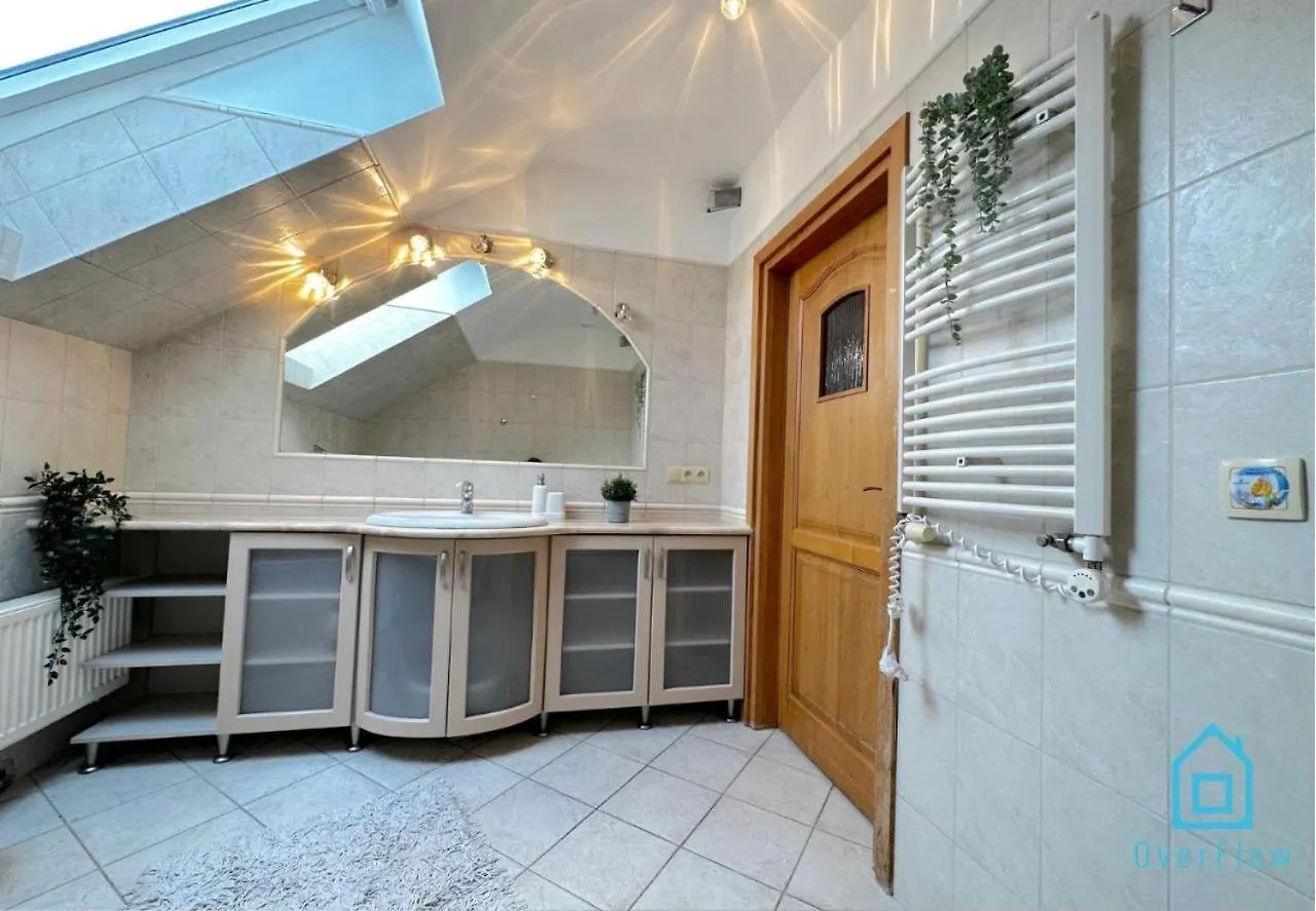 Gallery Room - Charming Place, 15 Minutes To Gdansk Old Town & 5 Minutes To Seaside Poland
